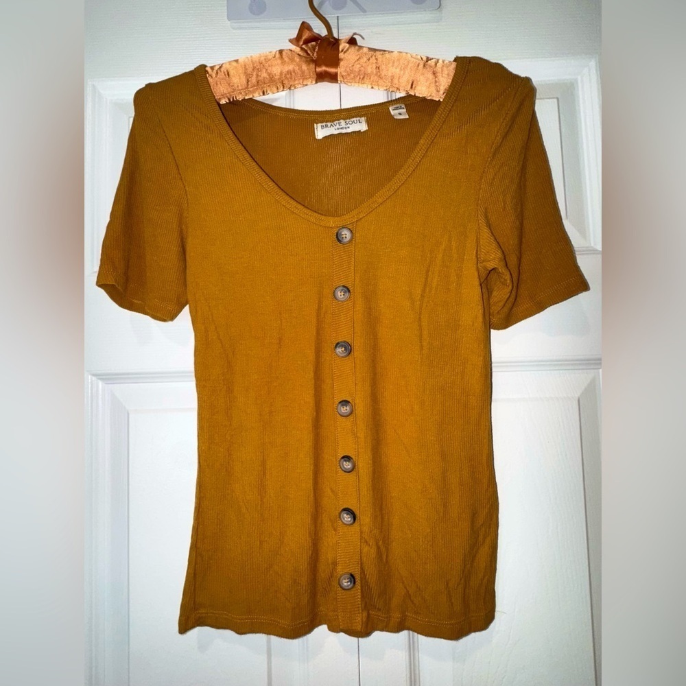 Brave Soul faux Button-Up pull over Women's Top. Size small VGUC